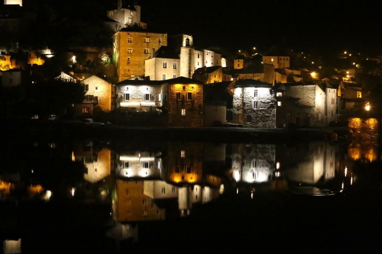 مبيت وإفطار Puy-lʼÉvêque Maison Delmas المظهر الخارجي الصورة