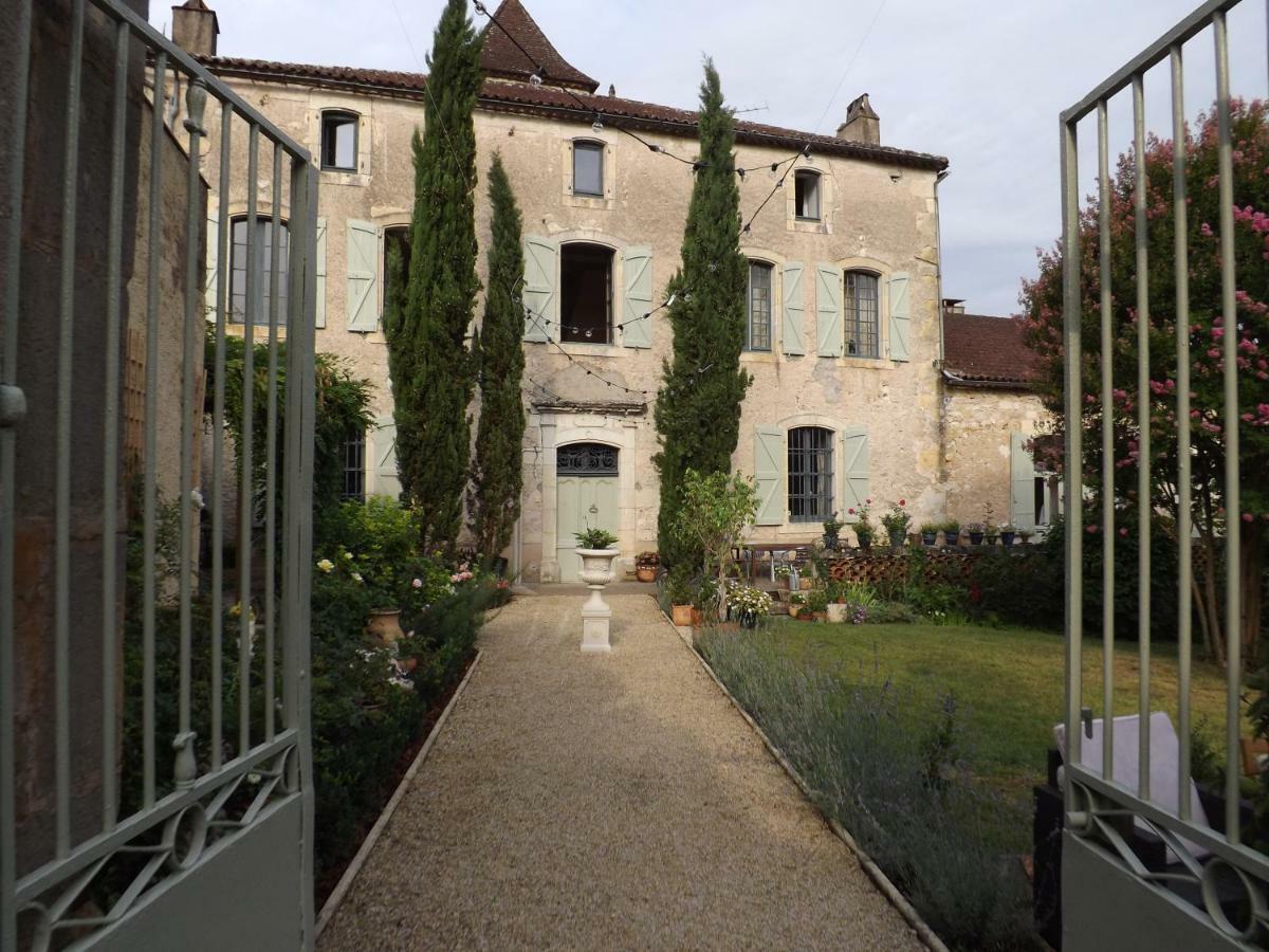 مبيت وإفطار Puy-lʼÉvêque Maison Delmas المظهر الخارجي الصورة