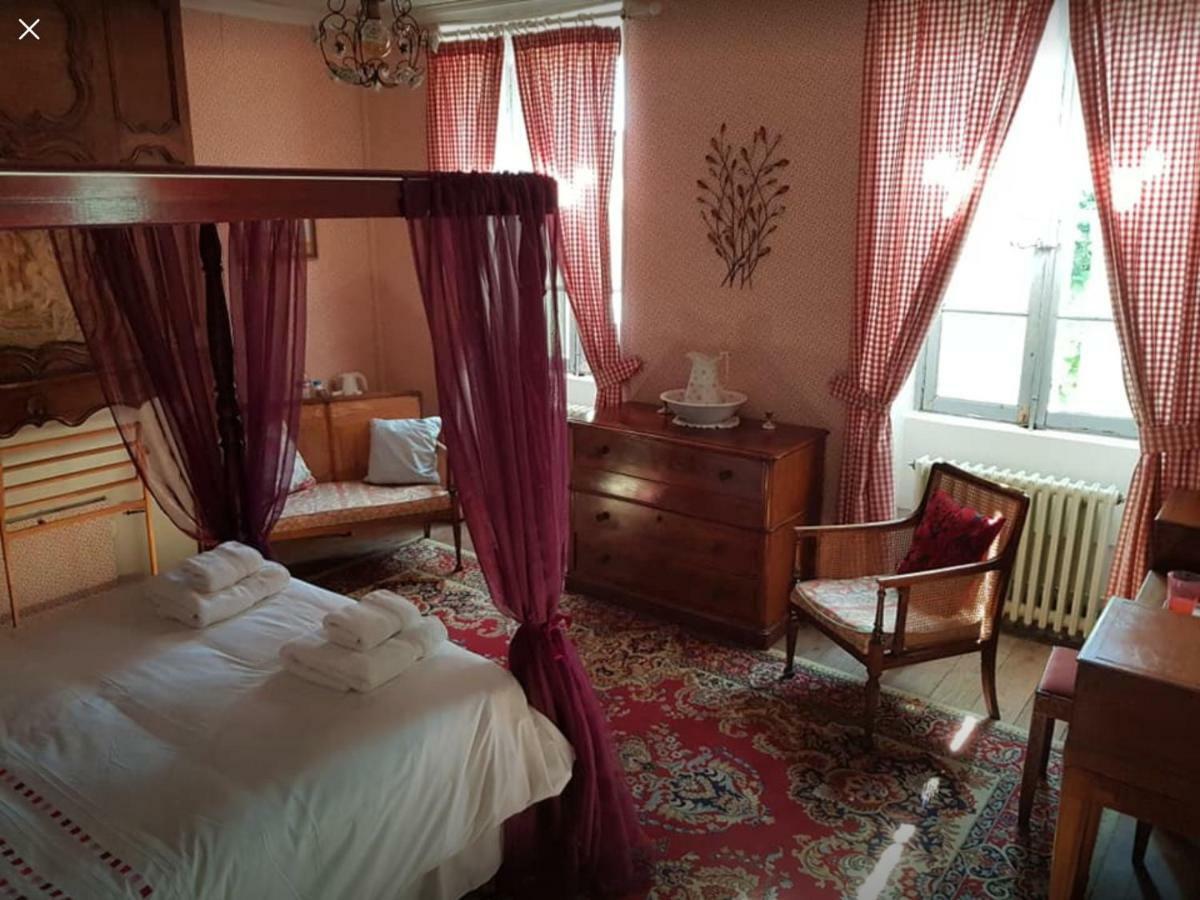 مبيت وإفطار Puy-lʼÉvêque Maison Delmas المظهر الخارجي الصورة