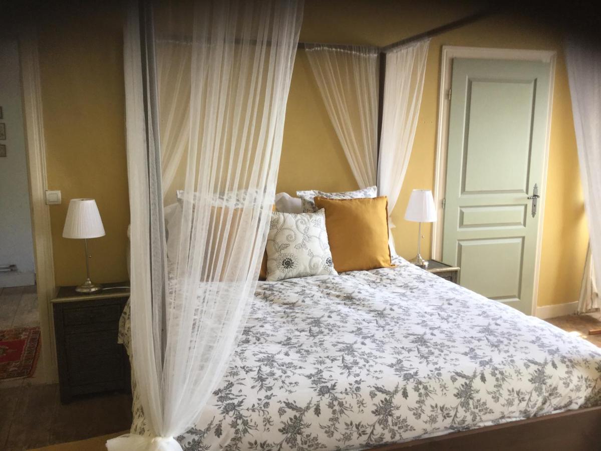 مبيت وإفطار Puy-lʼÉvêque Maison Delmas المظهر الخارجي الصورة